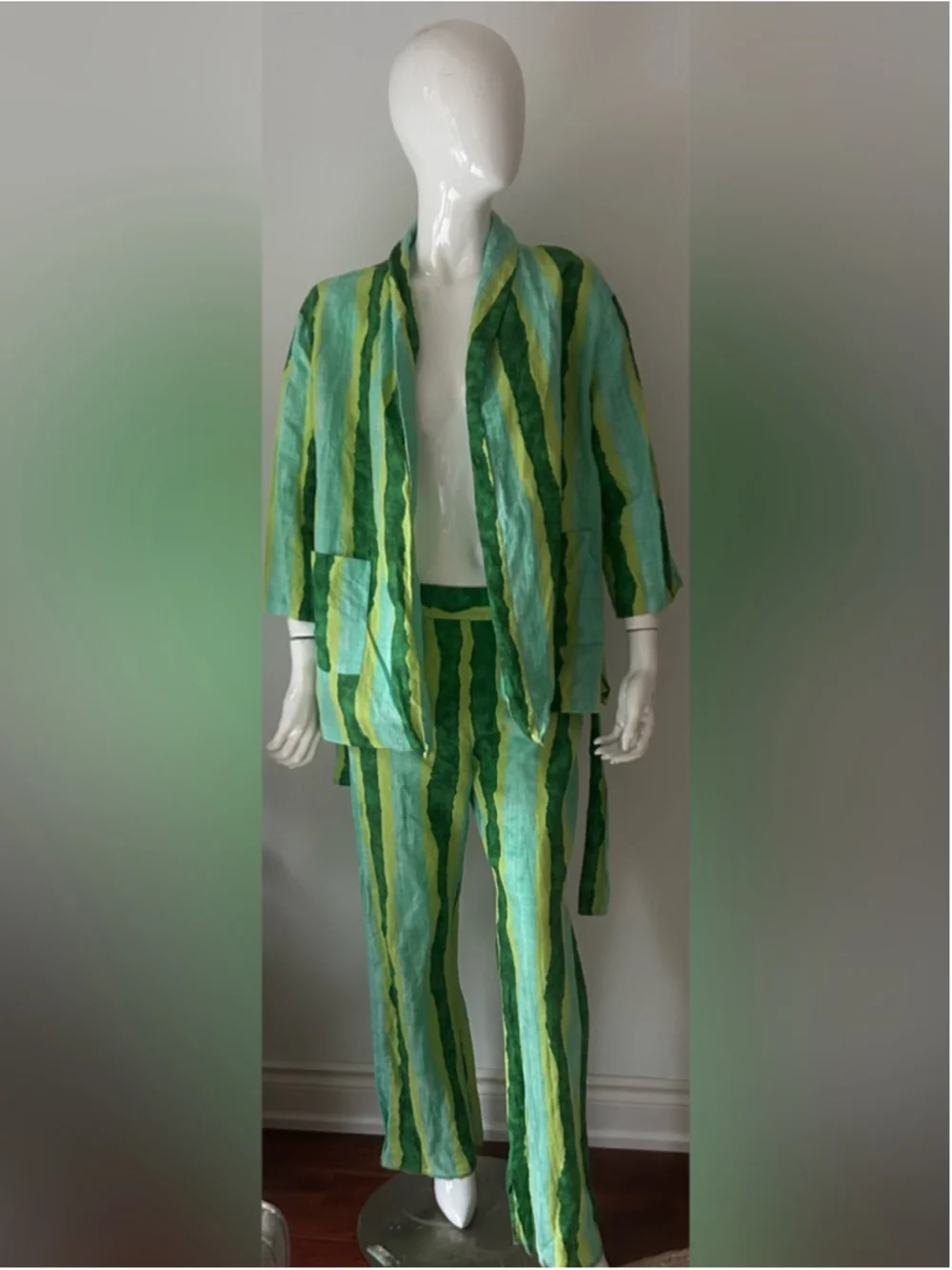 Zara Striped Linen Blend Two-Piece Set Top: Medium | Pants: Small